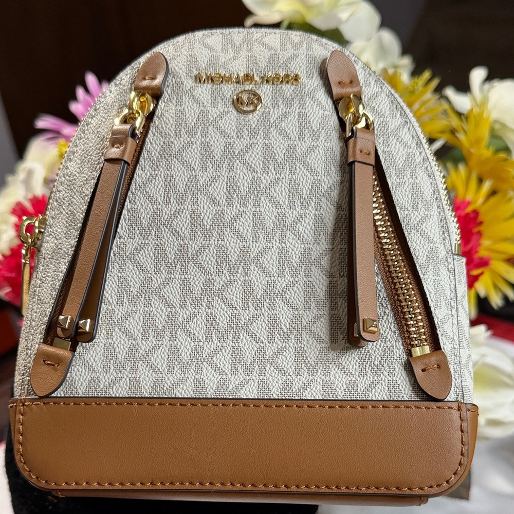 NWOT Michael Kors Mini-backpack Bag in Cream and Brown - Picture 1 of 4